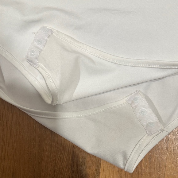 Shein | Women’s White Floral Bodysuit - Picture 6 of 16